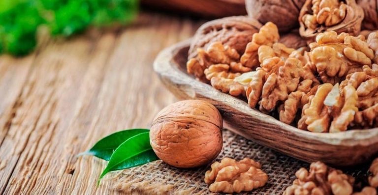 Walnuts and Diabetes: Evidence-Based Guide to Safe Intake