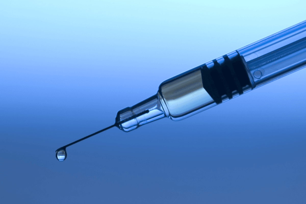 Buy-Stelara-Ustekinumab-Online-in-2024_-Uses-Benefits-and-Cost-Comparison.png